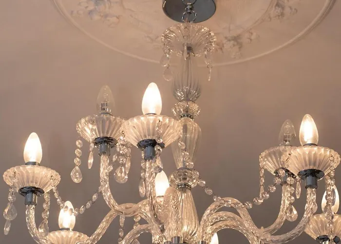 4 Bed In Oc-w474 Whitby