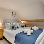 4 Bed In Oc-w474 * 惠特比