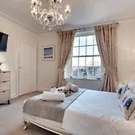 4 Bed In Oc-w474 Whitby