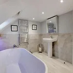 4 Bed In Oc-w474 *
