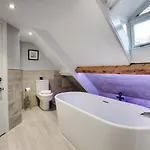 4 Bed In Oc-w474 惠特比