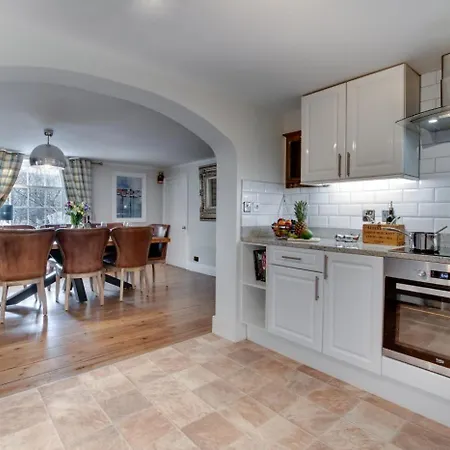 4 Bed In Oc-w474 Feriehus *